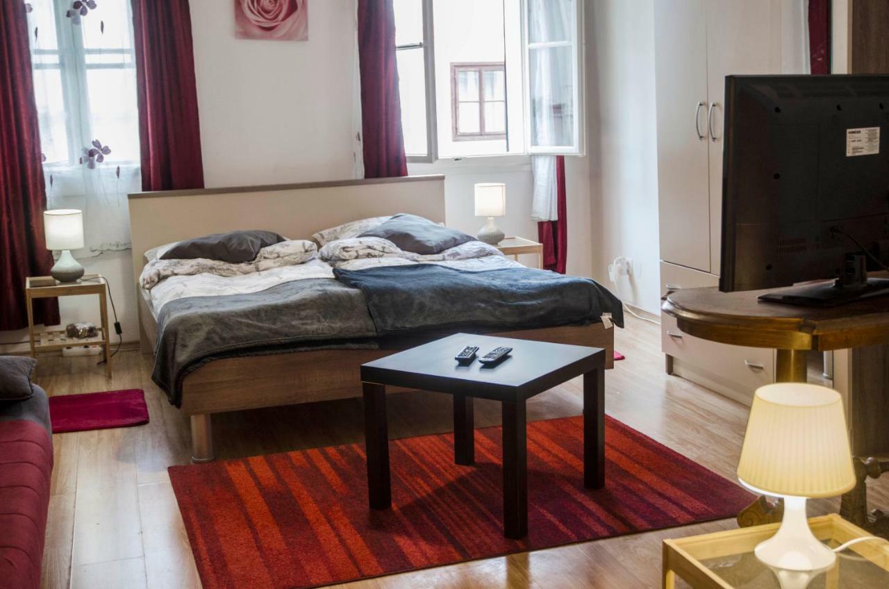 Rooms And Apartment Veral-Ka Karlovac Εξωτερικό φωτογραφία